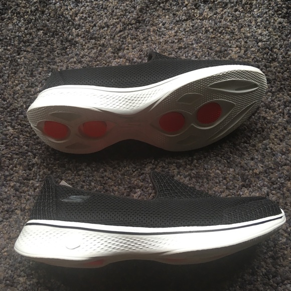 NWT Skechers Go Walk 4 Propel - Picture 12 of 16